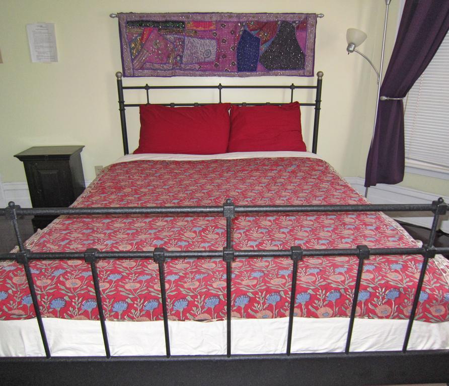 Spadina 11 Guesthouse Toronto Luaran gambar