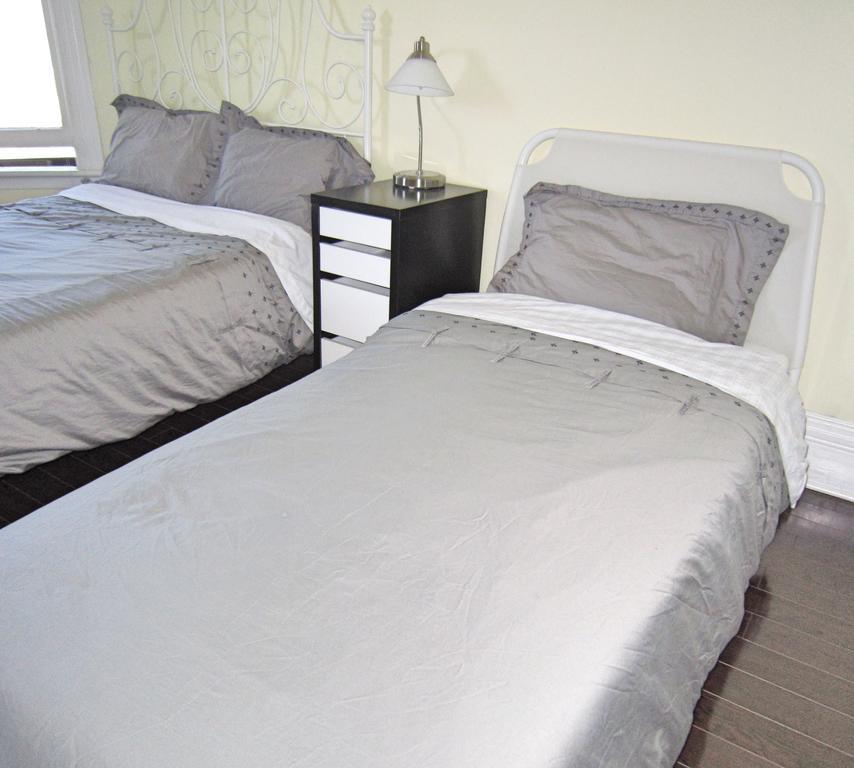 Spadina 11 Guesthouse Toronto Luaran gambar
