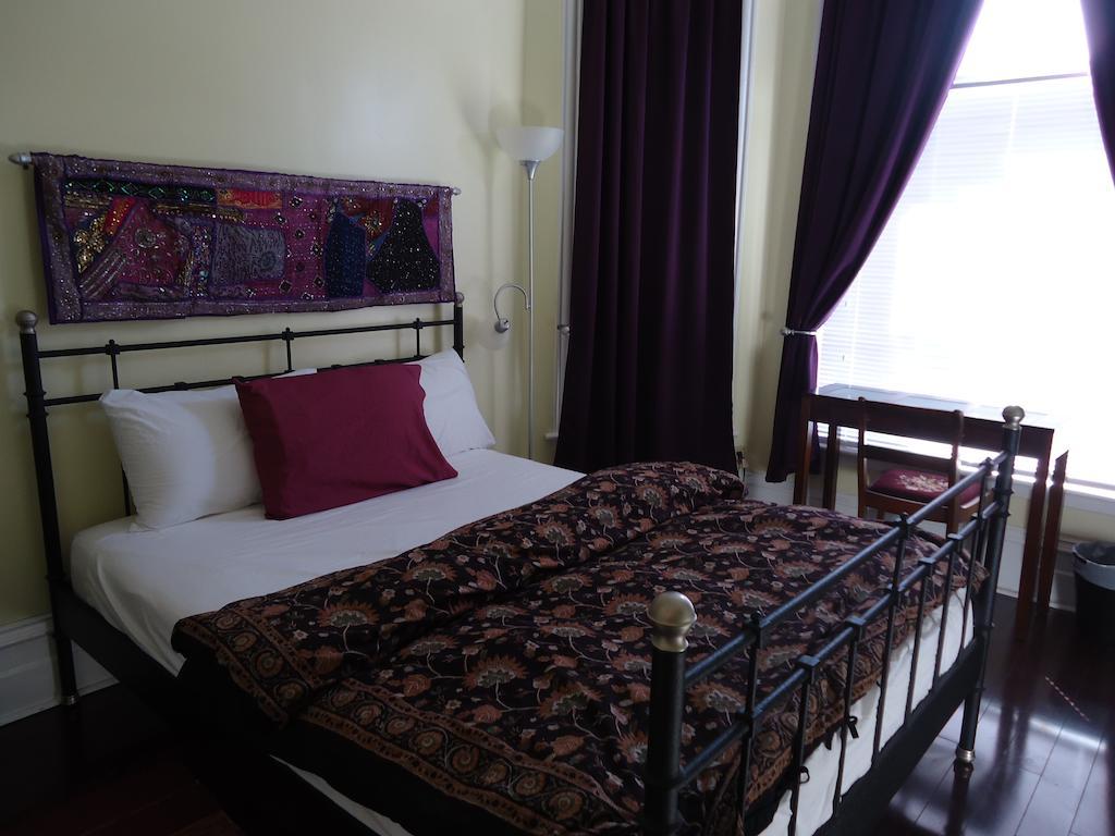 Spadina 11 Guesthouse Toronto Luaran gambar