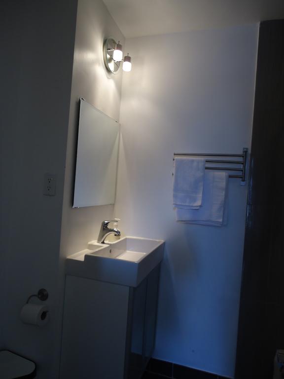 Spadina 11 Guesthouse Toronto Luaran gambar