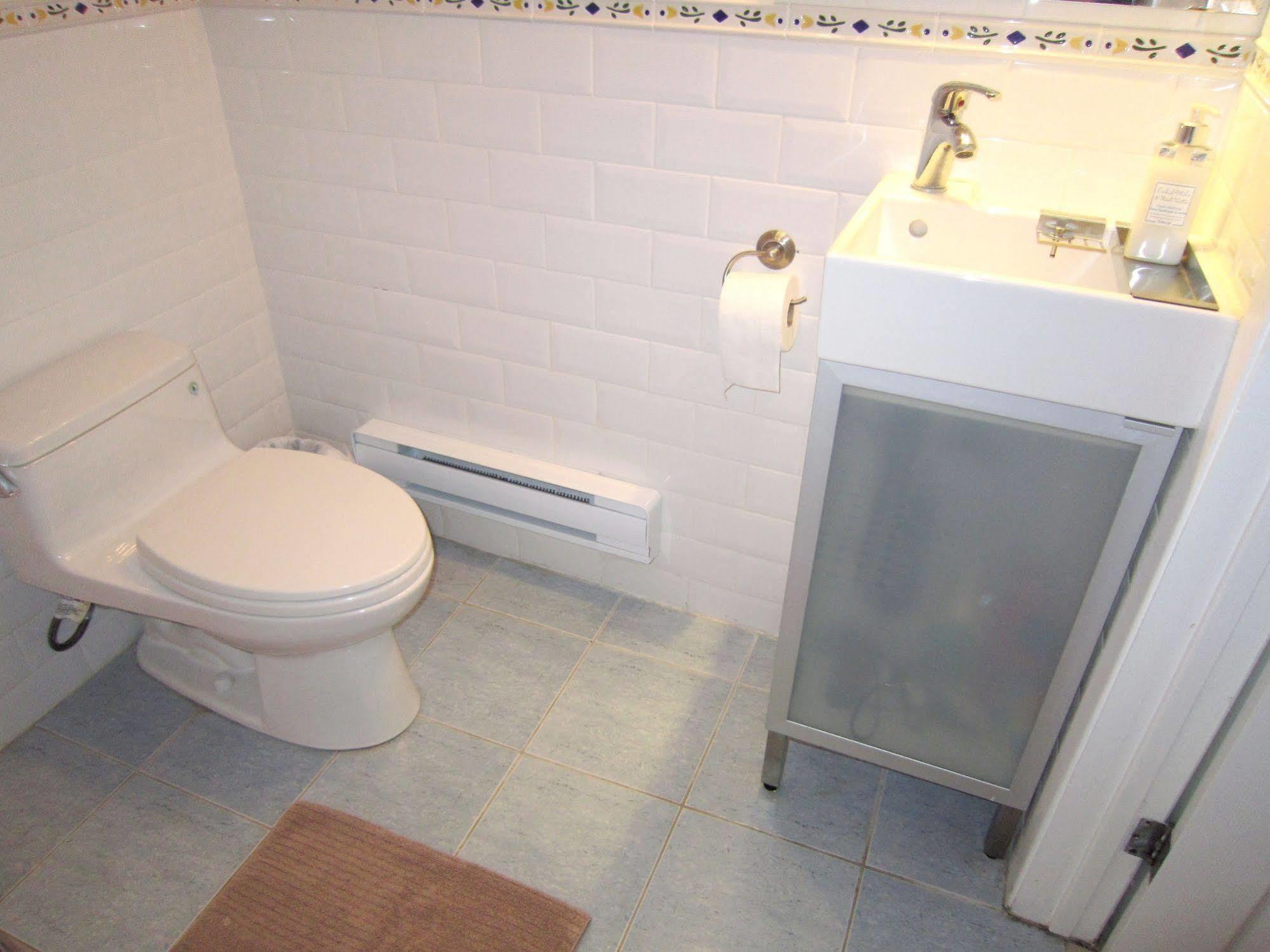 Spadina 11 Guesthouse Toronto Luaran gambar
