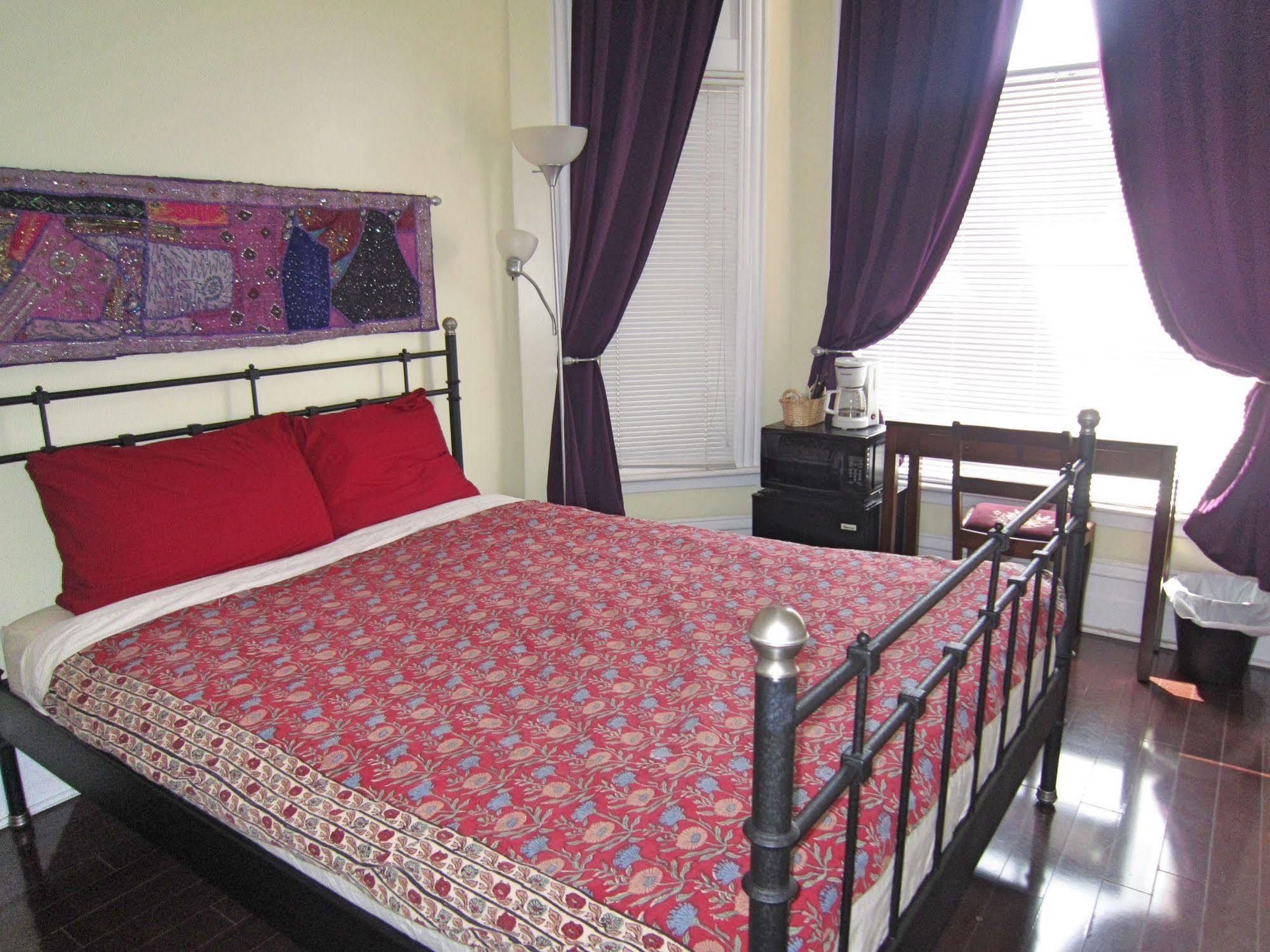 Spadina 11 Guesthouse Toronto Luaran gambar